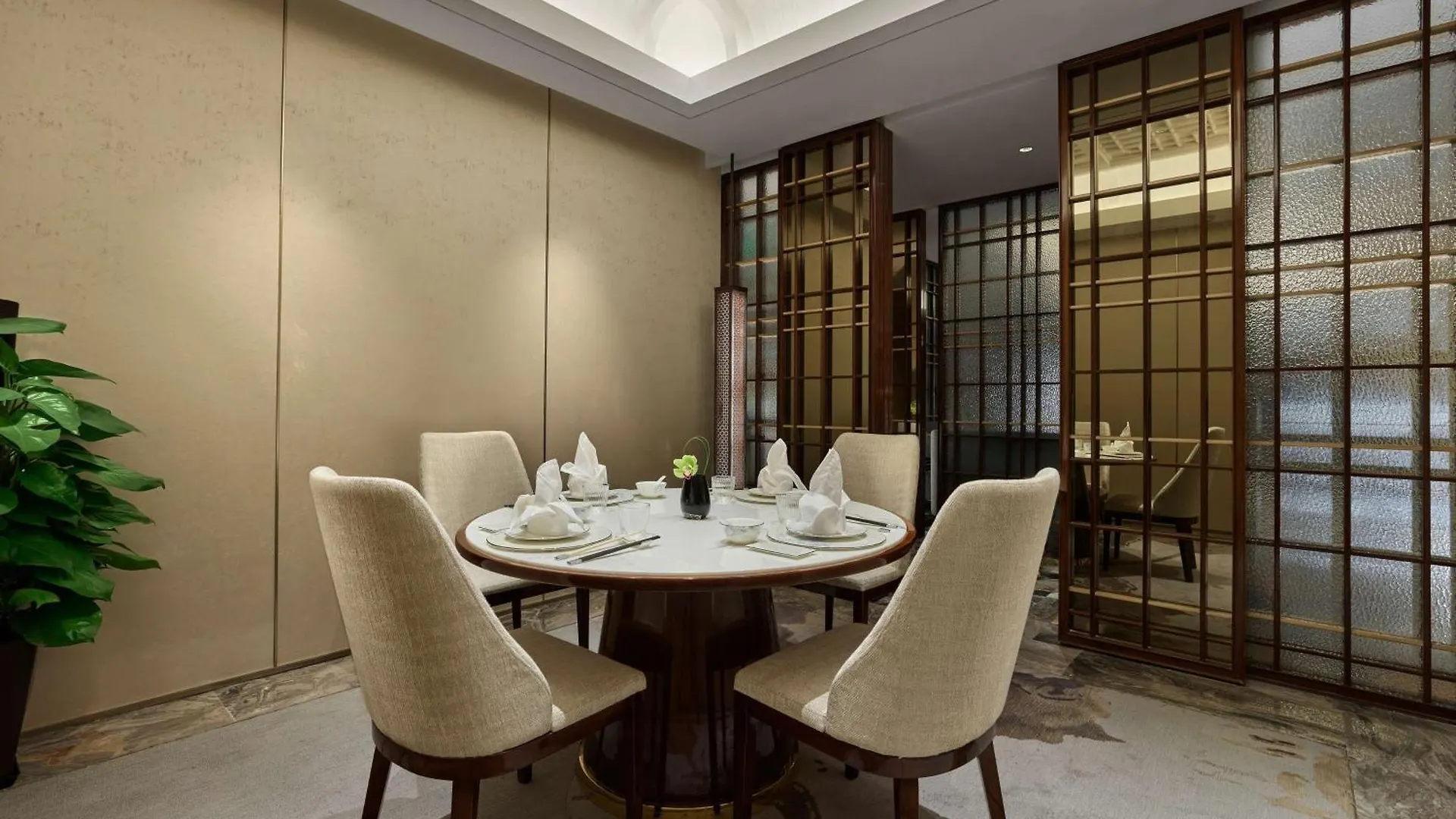 Hilton Suzhou Yinshan Lake 4*, Su-čou Čína